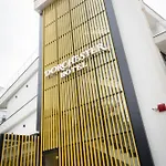 Dorchester 4*