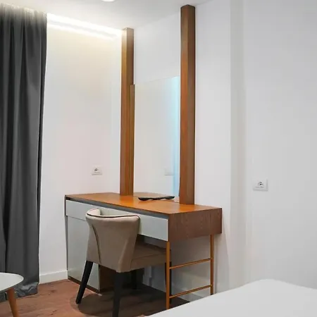Hotel Dorchester 4*