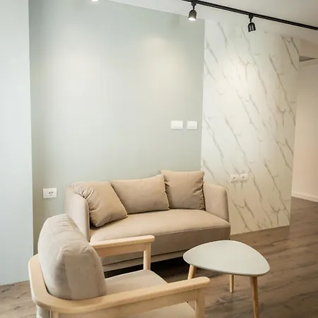 Ξενοδοχείο Dorchester 4*