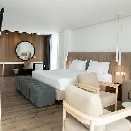 Dorchester 4* Sarandë