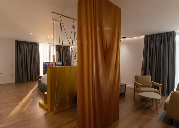 Dorchester 酒店 4*