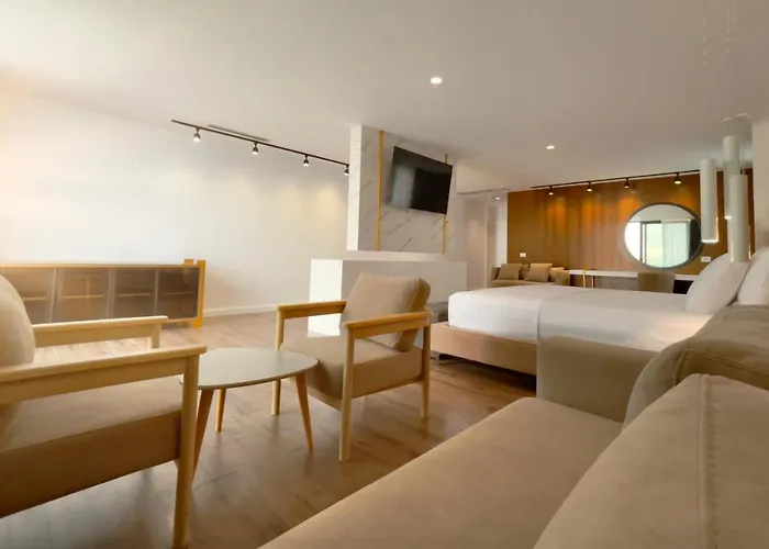 Dorchester 酒店 4*