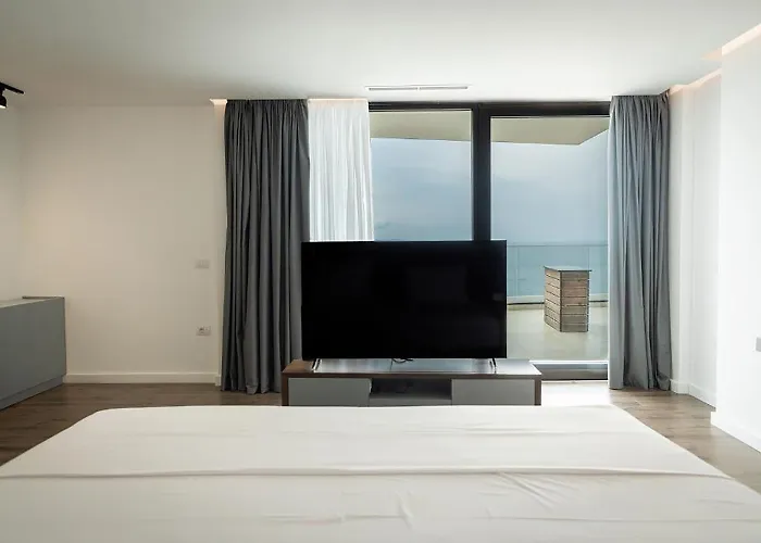 Ξενοδοχείο Dorchester 4*